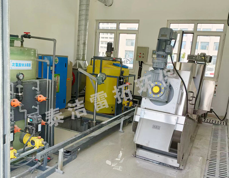 湖北省廣水市整套三腔絮凝加藥設(shè)備和定制款一體化設(shè)備安裝調(diào)試